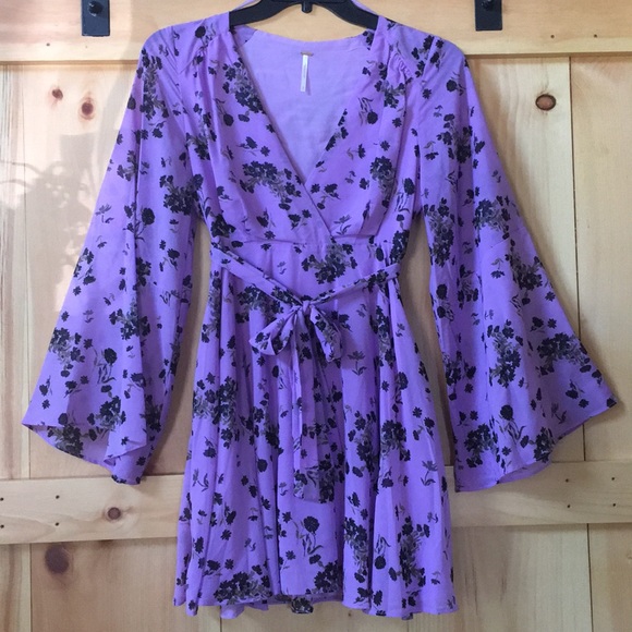 Free People dress with bell sleeves! - Picture 2 of 5